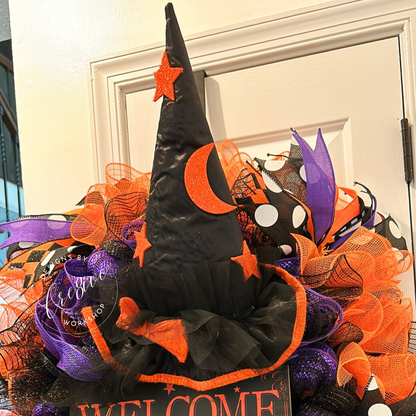 Welcome My Pretties Halloween Wreath